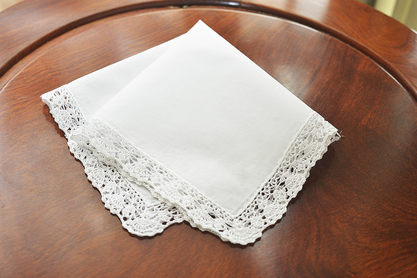 southern star lace handkerchief